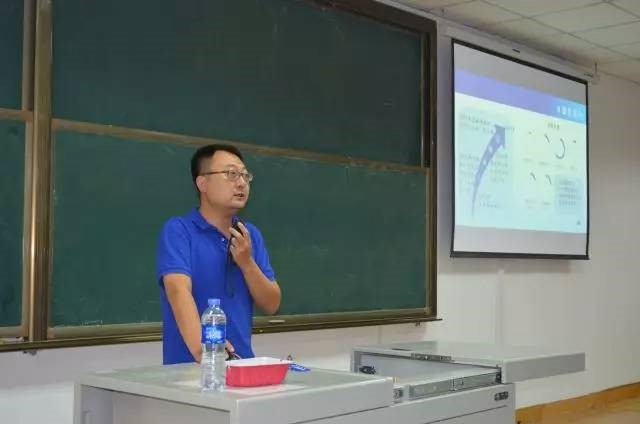 7日语系主任李宗鹏.jpg