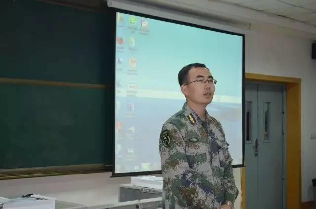 10. 2017级辅导员姜铭奎.jpg